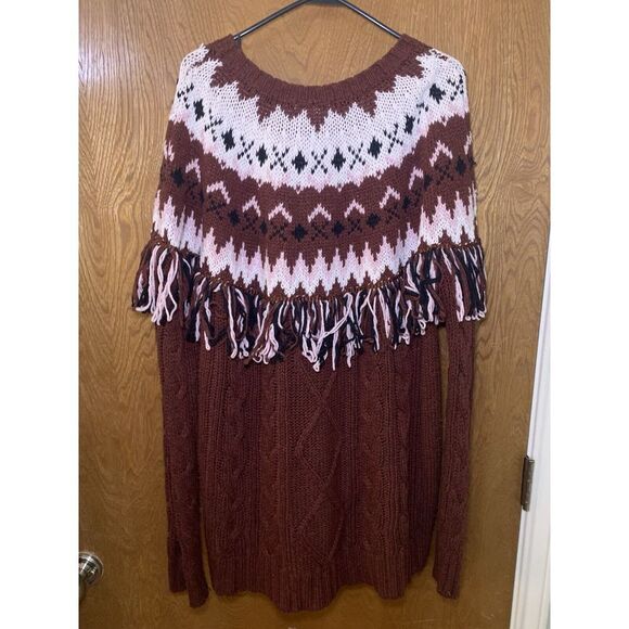 Glamorous Maroon Cable Knit Fringe Sweater Geometric Designs Size M Wool Blend - Picture 2 of 8